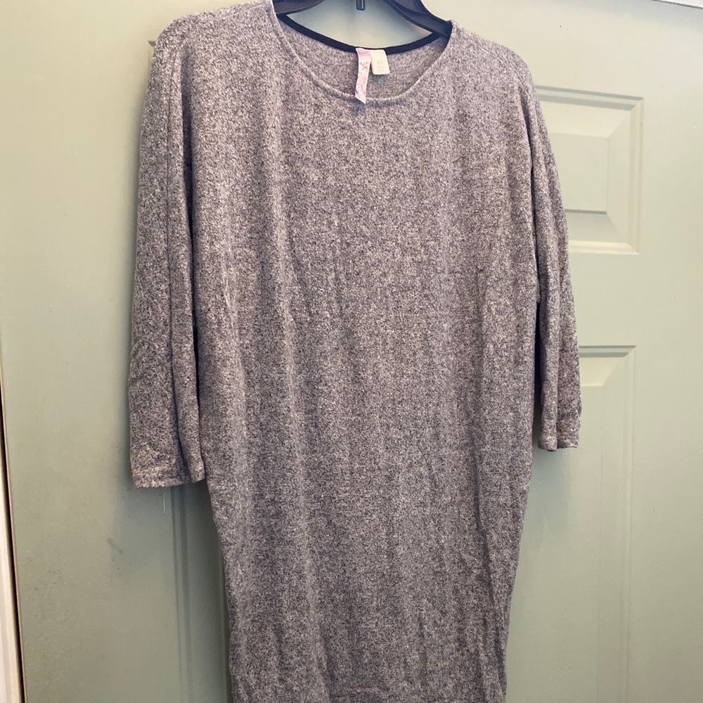Alya Sweater Grey Womens Xs Fits Like Xl Cozy.
